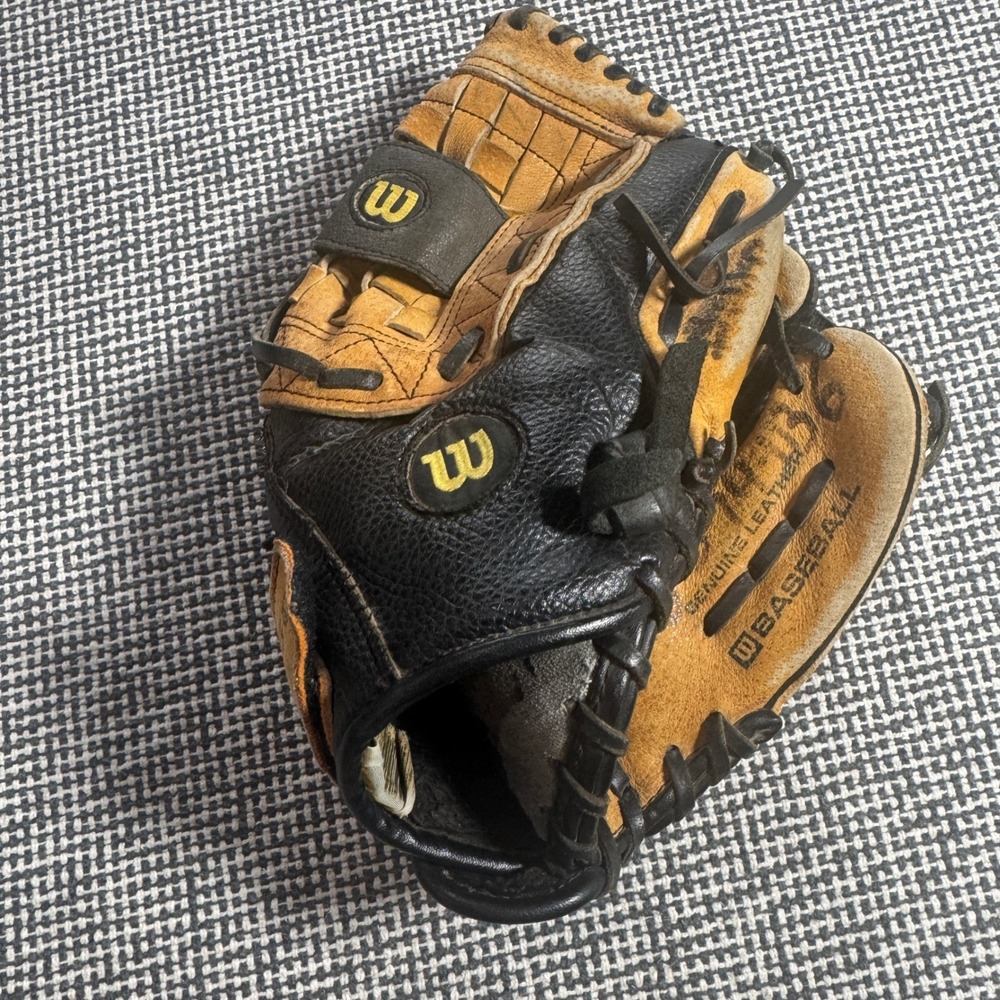 Wilson A350 Baseball Glove 10 Inch Youth Right Hand Throw Black Tan Leather MLB